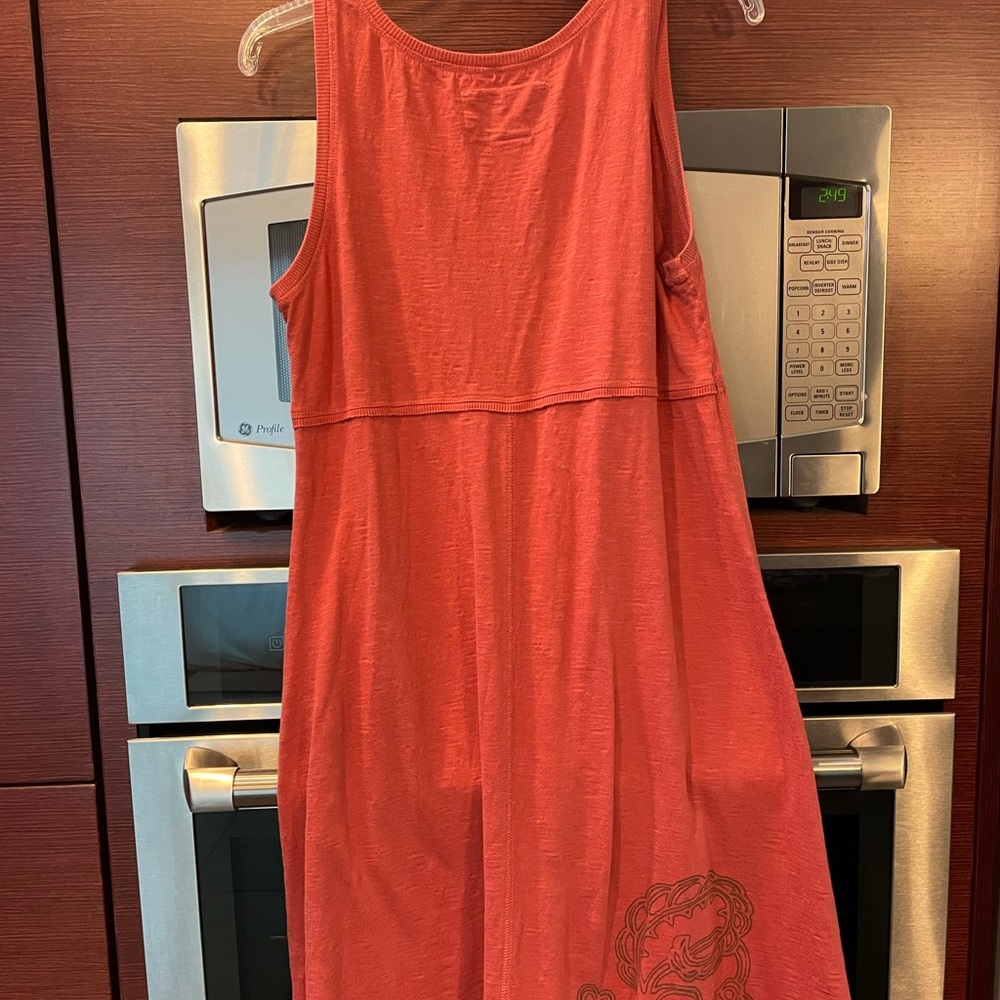 Dress - Picture 7 of 7